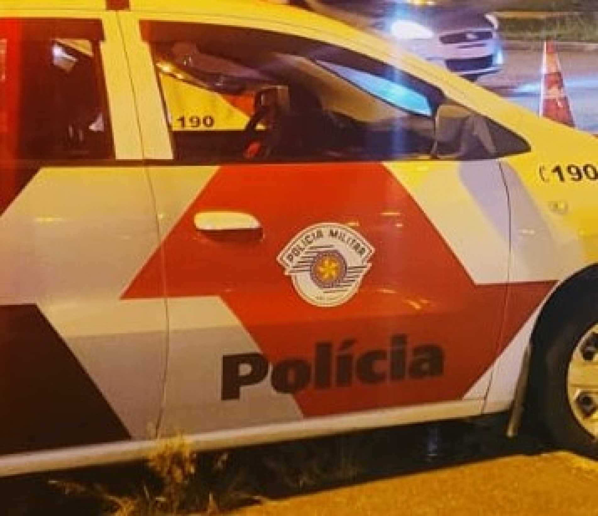 Homem é encontrado carbonizado em veículo na zona rural de Araçoiaba da Serra