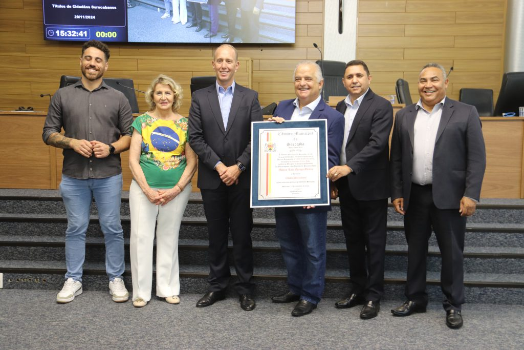 Prefeitura participa da entrega do Título de Cidadão Sorocabano ao ministro Márcio França